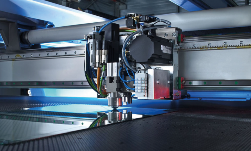 Услуги по резке стекла и зеркала